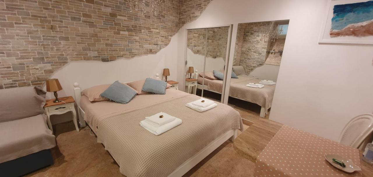 Split Studio A Priori Apartment Exterior photo